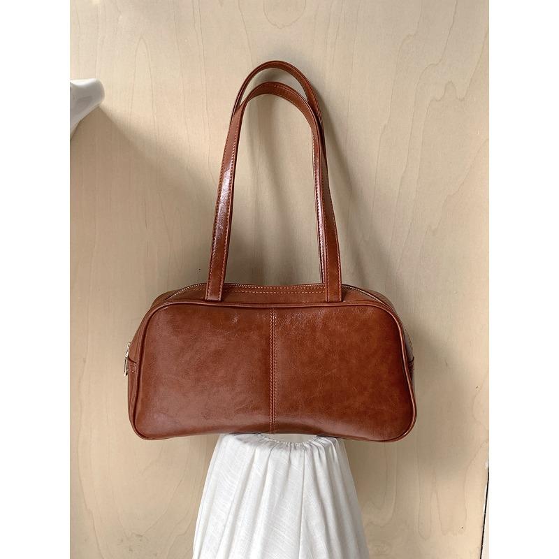 New shoulder bag women s versatile large-capacity styling handbag simple and fashionable underarm bag women коричневый
New shoulder bag women s versatile large-capacity styling handbag simple and fashionable underarm bag women коричневый