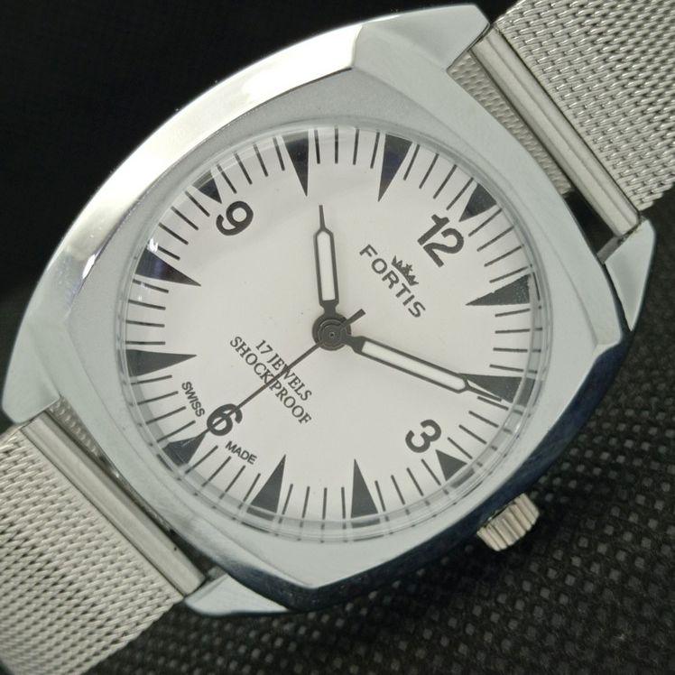 ВОССТАНОВЛЕННЫЕ ШВЕЙЦАРСКИЕ МУЖСКИЕ НАРУЧНЫЕ ЧАСЫ FORTIS WINDING СЕРЕБРЯНЫЙ ЦИФЕРБЛАТ 622b-a416611-2 lot622b-a416611
ВОССТАНОВЛЕННЫЕ ШВЕЙЦАРСКИЕ МУЖСКИЕ НАРУЧНЫЕ ЧАСЫ FORTIS WINDING СЕРЕБРЯНЫЙ ЦИФЕРБЛАТ 622b-a416611-2 lot622b-a416611