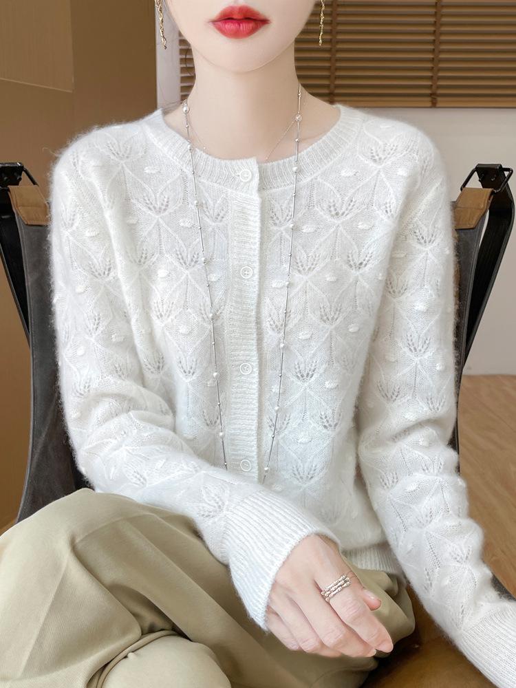 Women s 100% Pure Wool Jacquard Cardigan - Hollow-Out Design, Slimming, Warm, Non-Itchy, Seamless Sweater for Autumn/Winter. XXL
Women s 100% Pure Wool Jacquard Cardigan - Hollow-Out Design, Slimming, Warm, Non-Itchy, Seamless Sweater for Autumn/Winter. XXL