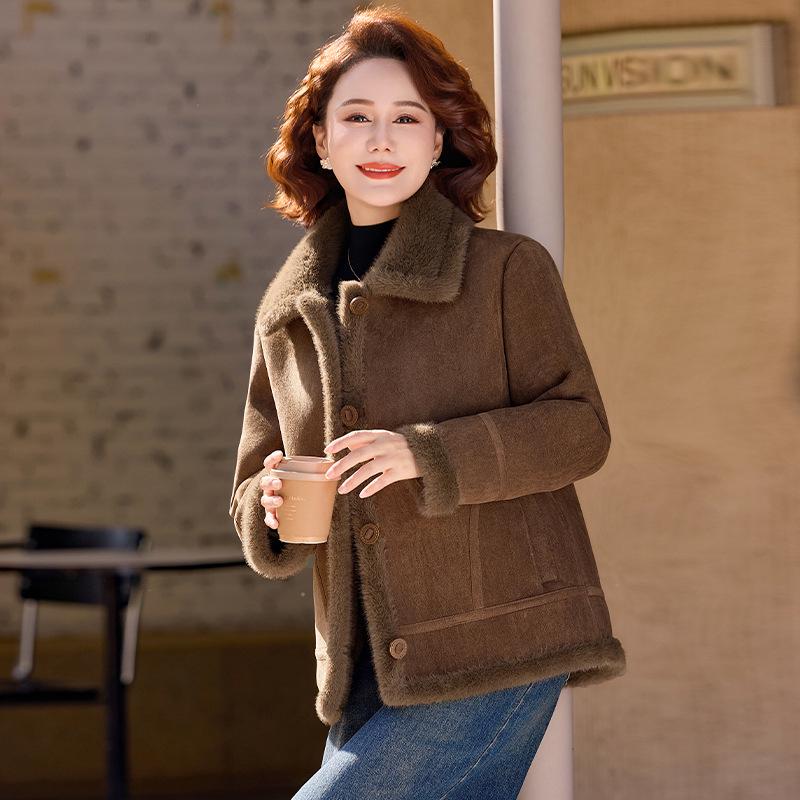 Mom s Velvet-Lined Winter Coat: Stylish Fur-Trimmed Jacket for Middle-Aged and Elderly Women 5XL (75-82.5 kg) кавовий
Mom s Velvet-Lined Winter Coat: Stylish Fur-Trimmed Jacket for Middle-Aged and Elderly Women 5XL (75-82.5 kg) кавовий