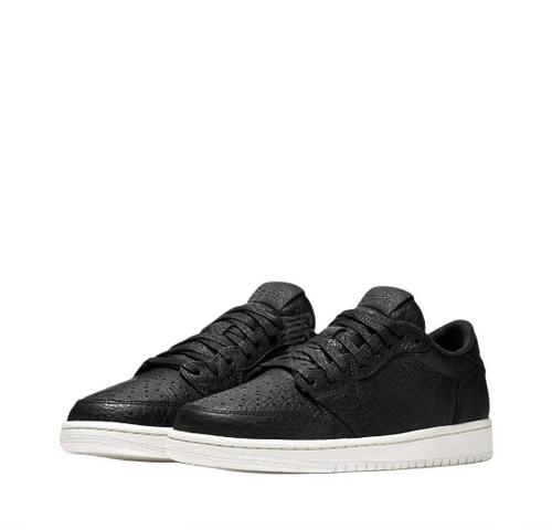 Nike Air 1 Retro Low NS Men s Basketball shoes 848775-005 EU 42.5 чорний
Nike Air 1 Retro Low NS Men s Basketball shoes 848775-005 EU 42.5 чорний