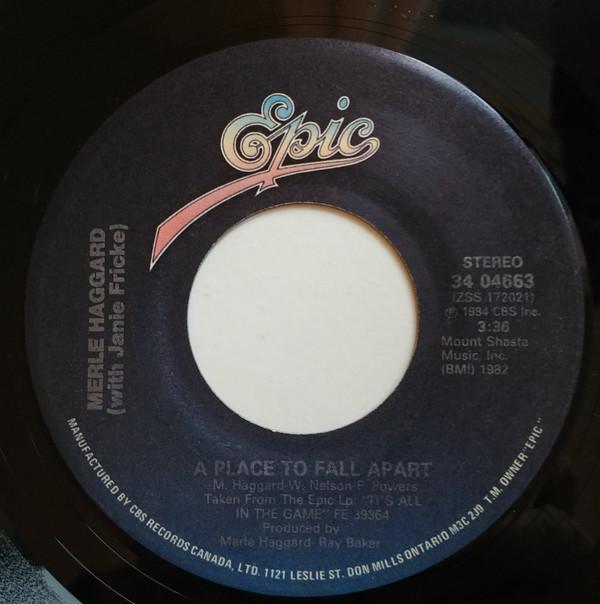 7inch Record MERLE HAGGARD - A Place To Fall Apart 3404663 Epic 1984 Canada Country/Folk Used
7inch Record MERLE HAGGARD - A Place To Fall Apart 3404663 Epic 1984 Canada Country/Folk Used