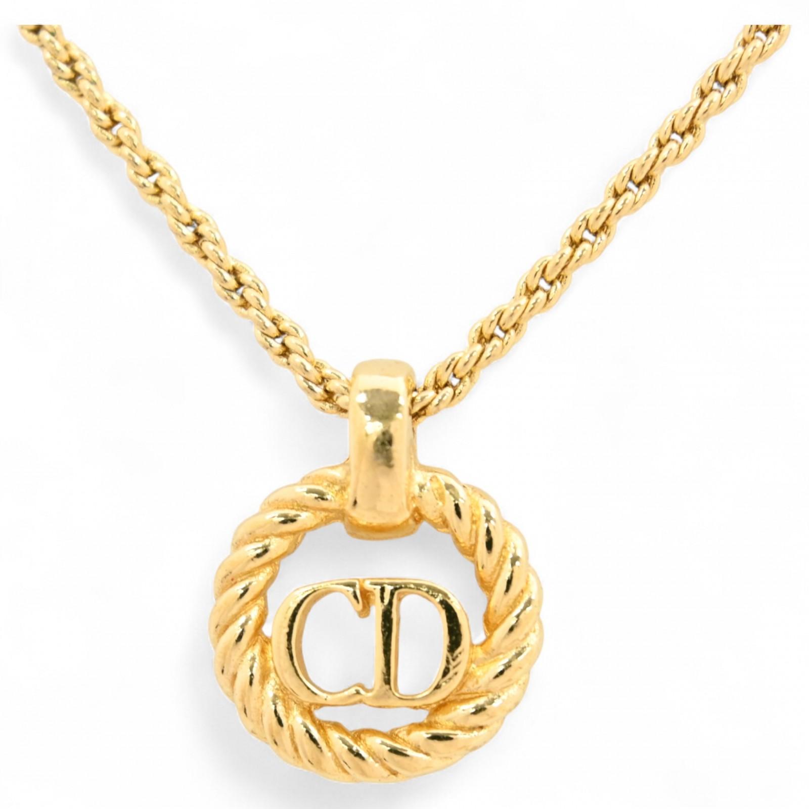 Auth DIOR CD Logo Round Necklace di5507hh
Auth DIOR CD Logo Round Necklace di5507hh