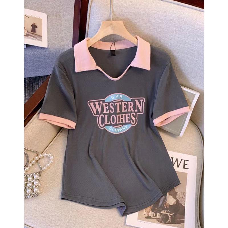 Women s Plus Size Polo Collar Short Sleeve Letter Tee - Summer 2025 Trendy Loose Slimming Top S (Up to 80 jin)
Women s Plus Size Polo Collar Short Sleeve Letter Tee - Summer 2025 Trendy Loose Slimming Top S (Up to 80 jin)