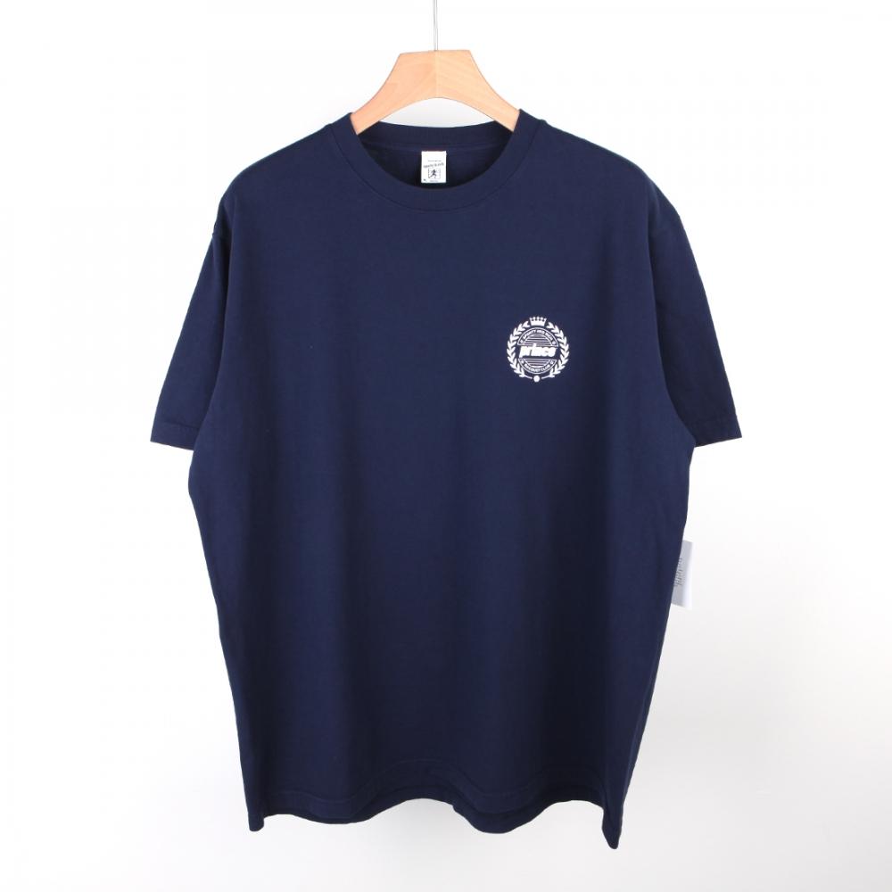 Женская спортивная и богатая футболка с короткими рукавами 22FW Prince Crest Round Navy TS522NA XS
Женская спортивная и богатая футболка с короткими рукавами 22FW Prince Crest Round Navy TS522NA XS