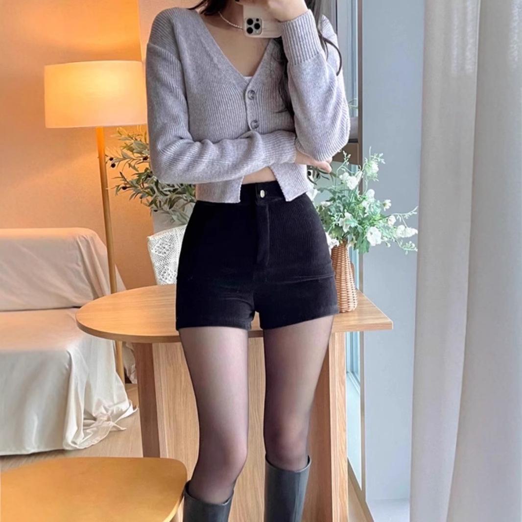 Women s Black Corduroy Velvet-Lined Boot Shorts for Autumn/Winter M чорний
Women s Black Corduroy Velvet-Lined Boot Shorts for Autumn/Winter M чорний