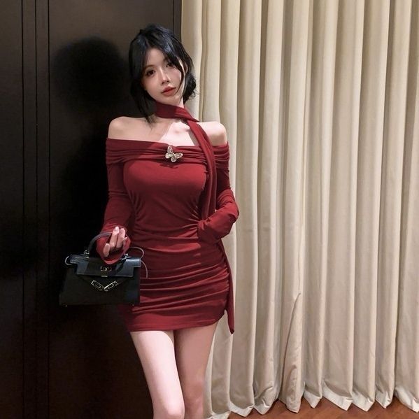 Сексуальное мини-платье с длинным рукавом и вырезом-лодочкой, женское уличное платье с тонкими складками Y2K, модное однотонное платье-обертка, новое L красный
Сексуальное мини-платье с длинным рукавом и вырезом-лодочкой, женское уличное платье с тонкими складками Y2K, модное однотонное платье-обертка, новое L красный
