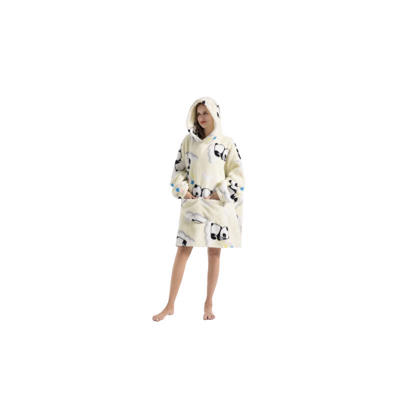 Cozy Autumn/Winter Pumpkin Blanket Sweatshirt: Thick Cotton Velvet Bathrobe for Indoor and Outdoor Warmth One Size, Length 90CM
Cozy Autumn/Winter Pumpkin Blanket Sweatshirt: Thick Cotton Velvet Bathrobe for Indoor and Outdoor Warmth One Size, Length 90CM