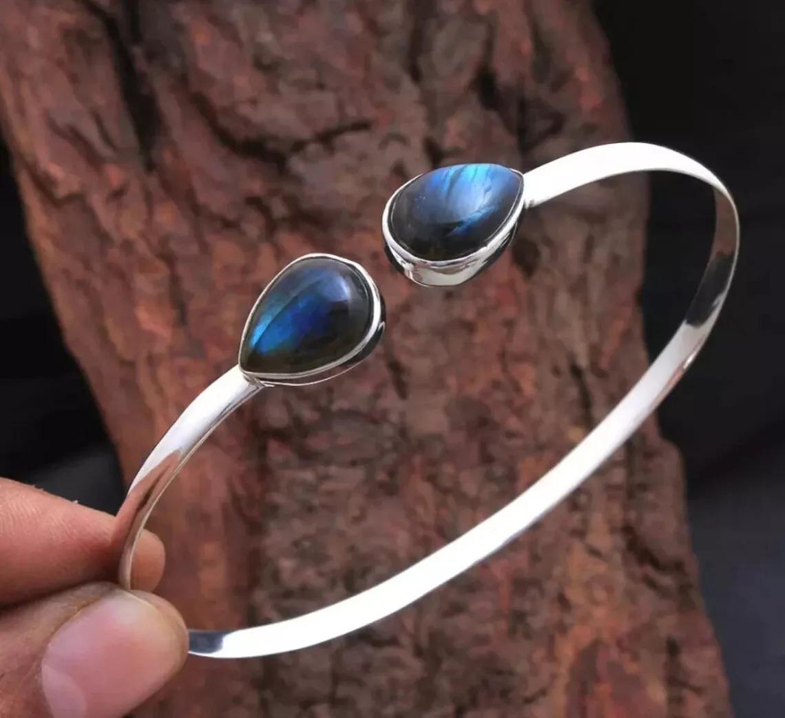 Amazing Labradorite Gemstone 925 Sterling Silver Handmade Bracelet Cuff Free Size синий
Amazing Labradorite Gemstone 925 Sterling Silver Handmade Bracelet Cuff Free Size синий