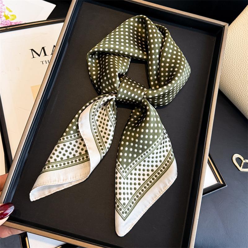 Luxury Scarf Hijab Silk Female Shawl Wraps Bandana Headband Ribbon Handkerchief Headscarf Designer Foulards Femme Hair Bands 70x70cm
Luxury Scarf Hijab Silk Female Shawl Wraps Bandana Headband Ribbon Handkerchief Headscarf Designer Foulards Femme Hair Bands 70x70cm
