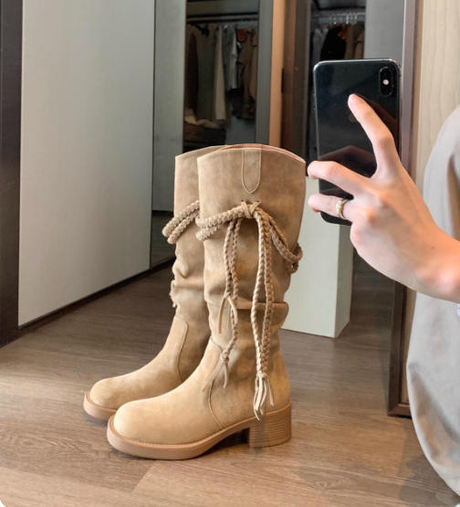 Cowhide~ Grape Mom same height-increased 5.5cm long boots women s thick-soled thick-heeled wasteland wind-fringed stacked knight boots 40
Cowhide~ Grape Mom same height-increased 5.5cm long boots women s thick-soled thick-heeled wasteland wind-fringed stacked knight boots 40