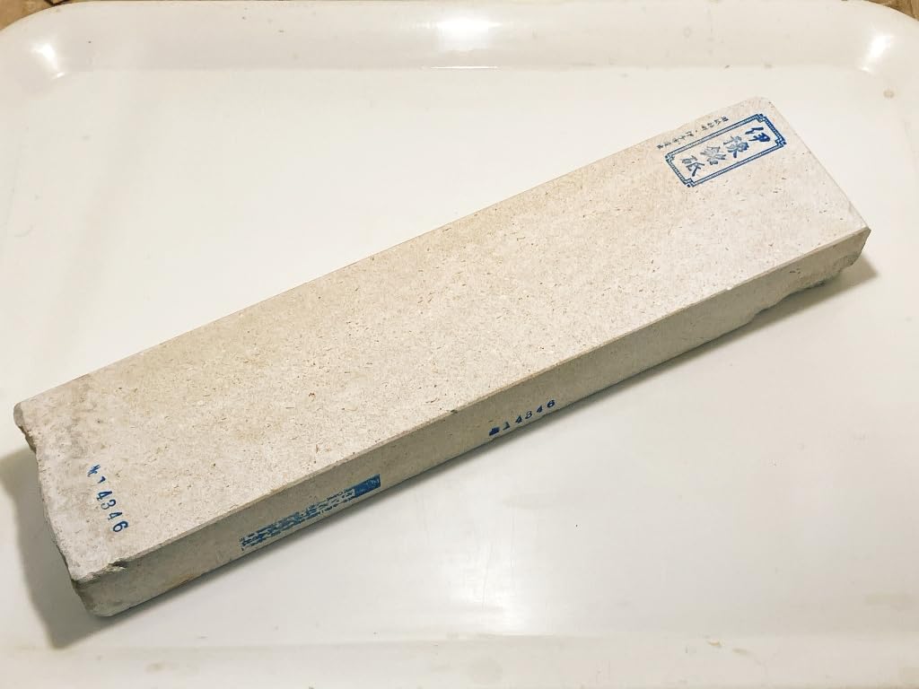 Natural Karakawa red dwarf medium extra whetstone, Iyo-branded whetstone, Murayama-produced, star, ultra-fine grit, long, #46 / 2,125g
Natural Karakawa red dwarf medium extra whetstone, Iyo-branded whetstone, Murayama-produced, star, ultra-fine grit, long, #46 / 2,125g