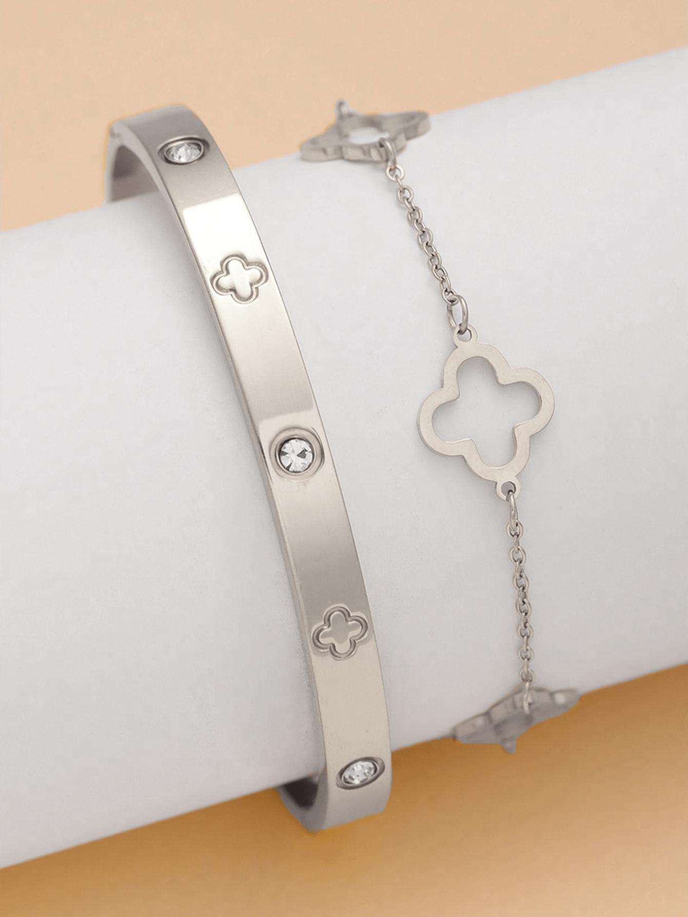 1 Set Fashion Light Luxury Stainless Steel Four Leaf Flower Bracelet, Suitable for Women Daily and Party Wear Gift for Friends
1 Set Fashion Light Luxury Stainless Steel Four Leaf Flower Bracelet, Suitable for Women Daily and Party Wear Gift for Friends