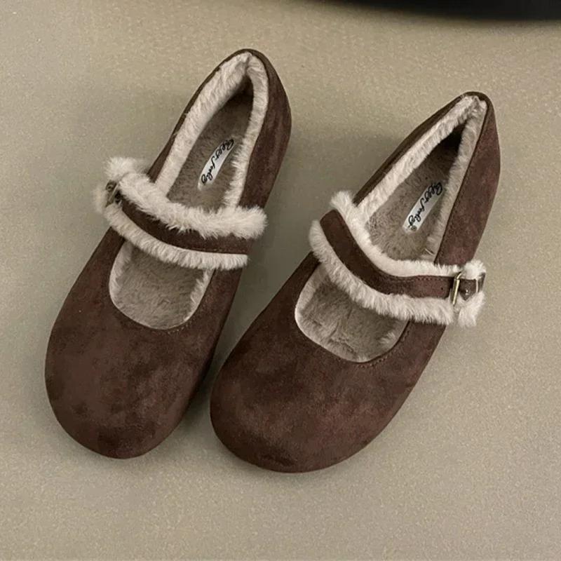 Туфли на плоской подошве из хлопка, женские замшевые прогулочные туфли на меху, повседневные удобные зимние ботинки для женщин, тренд 2025 года, короткие, плюшевые, модные 35 кофейный
Туфли на плоской подошве из хлопка, женские замшевые прогулочные туфли на меху, повседневные удобные зимние ботинки для женщин, тренд 2025 года, короткие, плюшевые, модные 35 кофейный