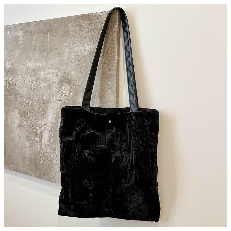 Summer Large Capacity Bag for Women, Paired with A Shoulder Tote Bag чёрный
Summer Large Capacity Bag for Women, Paired with A Shoulder Tote Bag чёрный