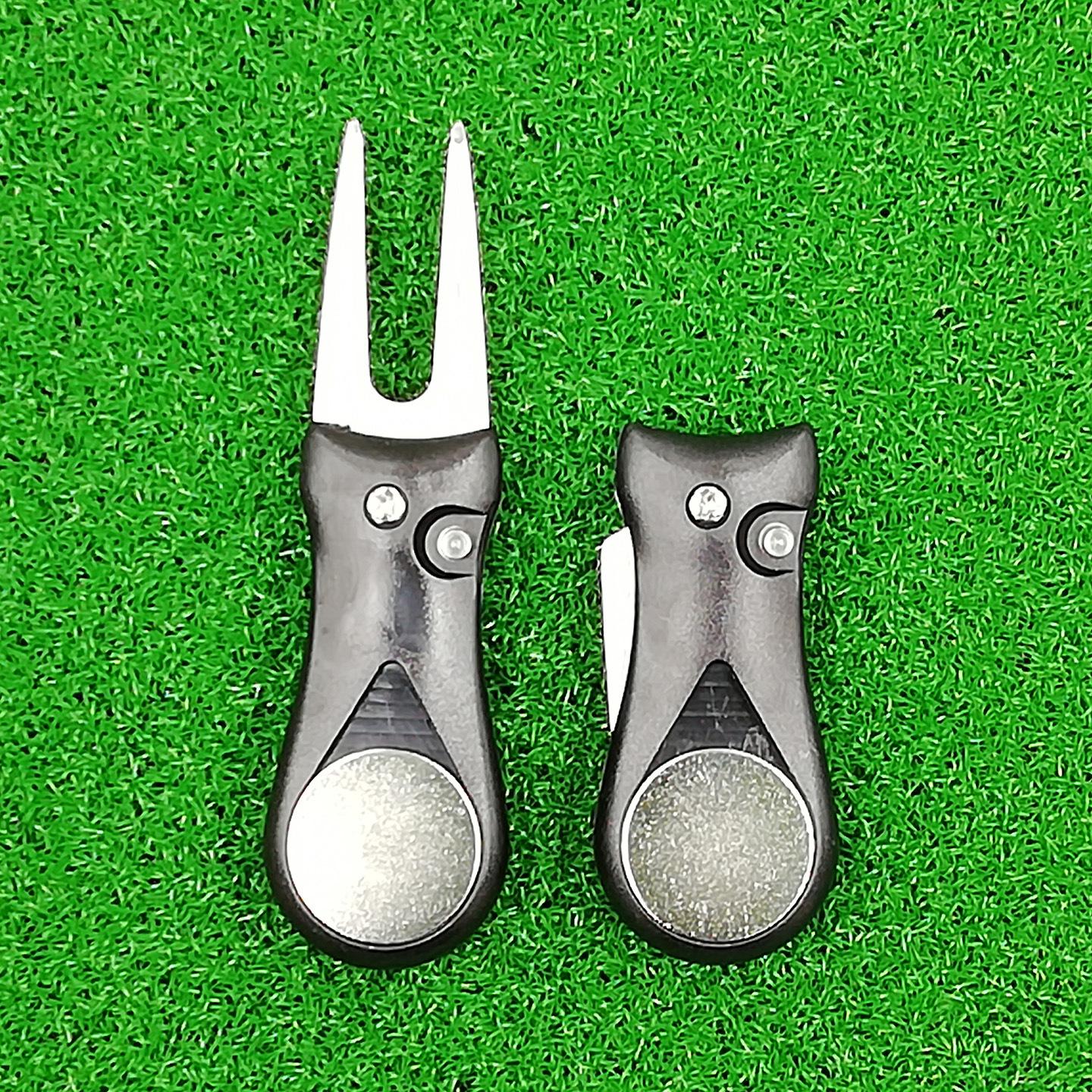 Stainless Steel Golf Divot Tool with Magnetic Ball Marker
Stainless Steel Golf Divot Tool with Magnetic Ball Marker