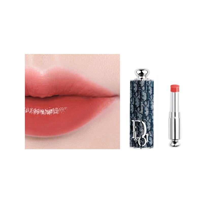 DIOR Lipstick #599-Mirror light + presbyopic denim twill shell without gift box gift bag красный
DIOR Lipstick #599-Mirror light + presbyopic denim twill shell without gift box gift bag красный