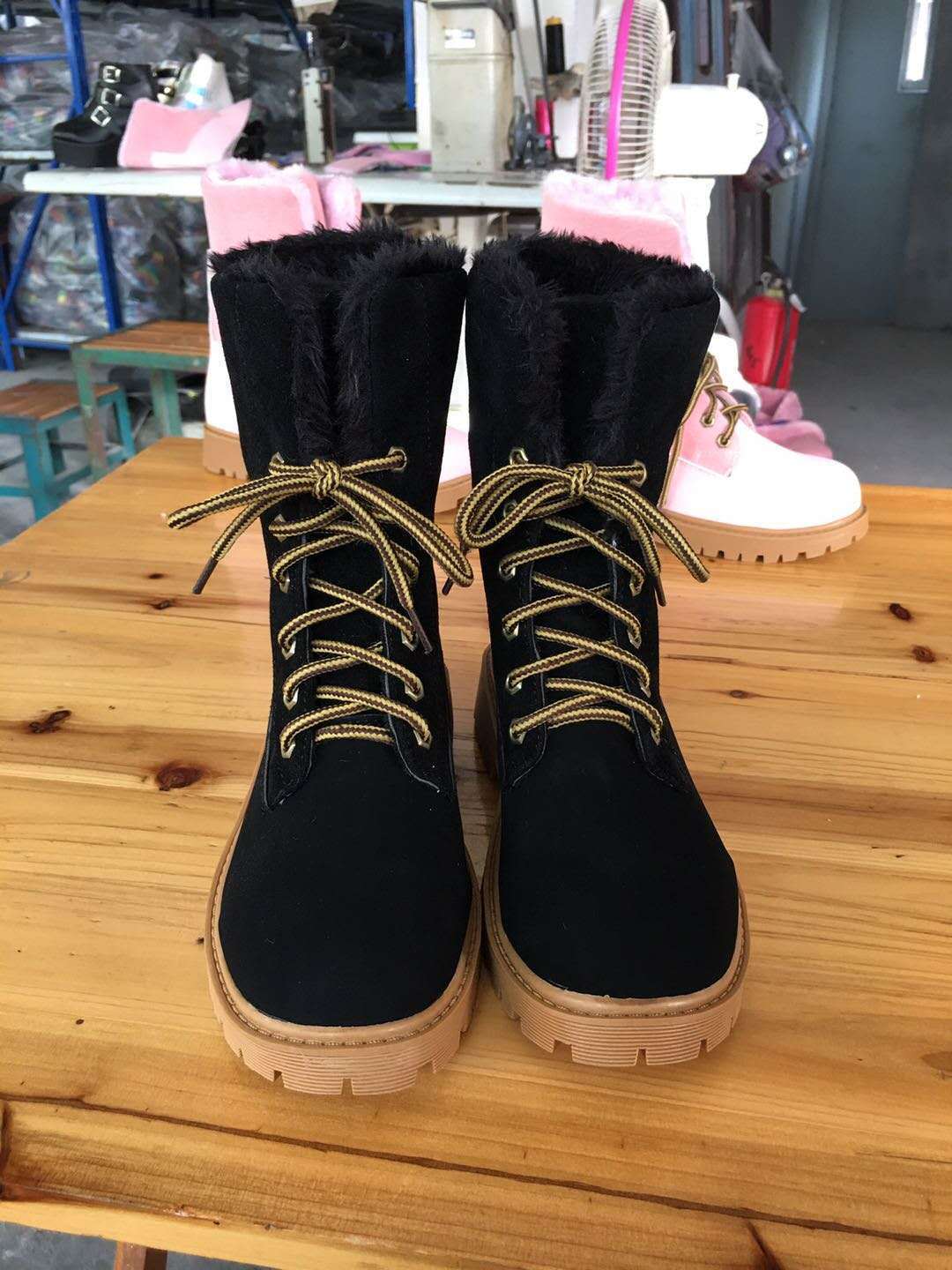 Модные Новые Зимние Снежные Ботинки Женские 2024 Высокое Качество На Шнуровке Толстый Мех Теплые Ботинки Женская Обувь Модные Женские Ботильоны Botas Mujer 43 чёрный
Модные Новые Зимние Снежные Ботинки Женские 2024 Высокое Качество На Шнуровке Толстый Мех Теплые Ботинки Женская Обувь Модные Женские Ботильоны Botas Mujer 43 чёрный