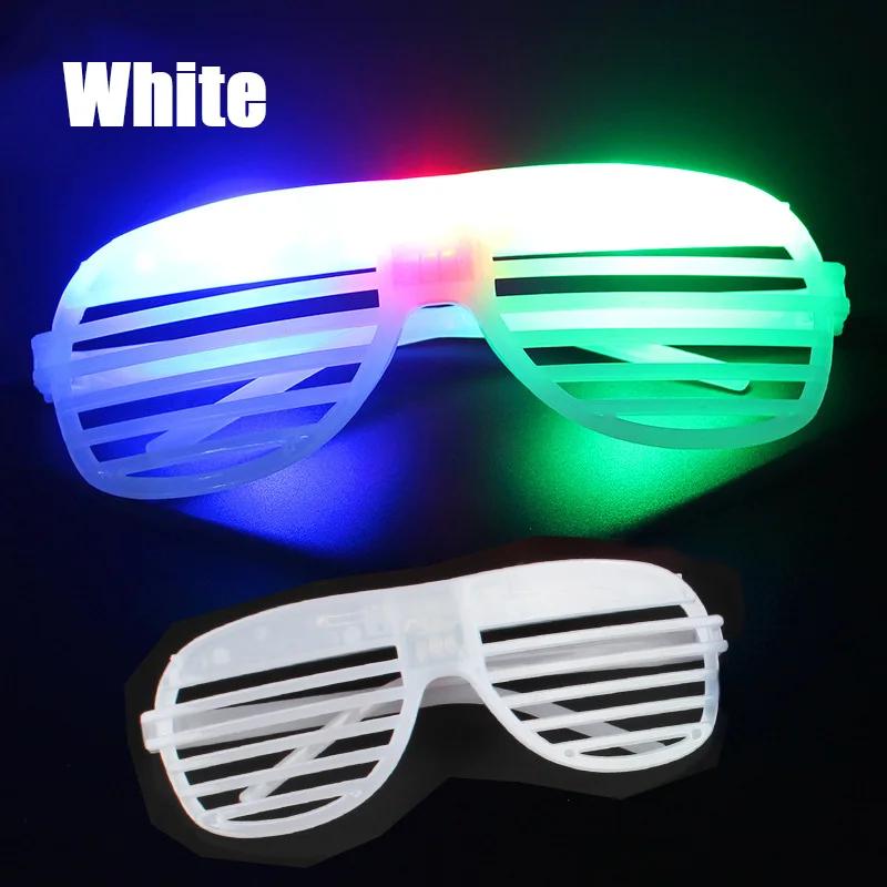 New Colorful LED Light Emitting Glasses Animation Accessories Mirror Plastic Mirror Bar Festival Party Performance Accessories
New Colorful LED Light Emitting Glasses Animation Accessories Mirror Plastic Mirror Bar Festival Party Performance Accessories