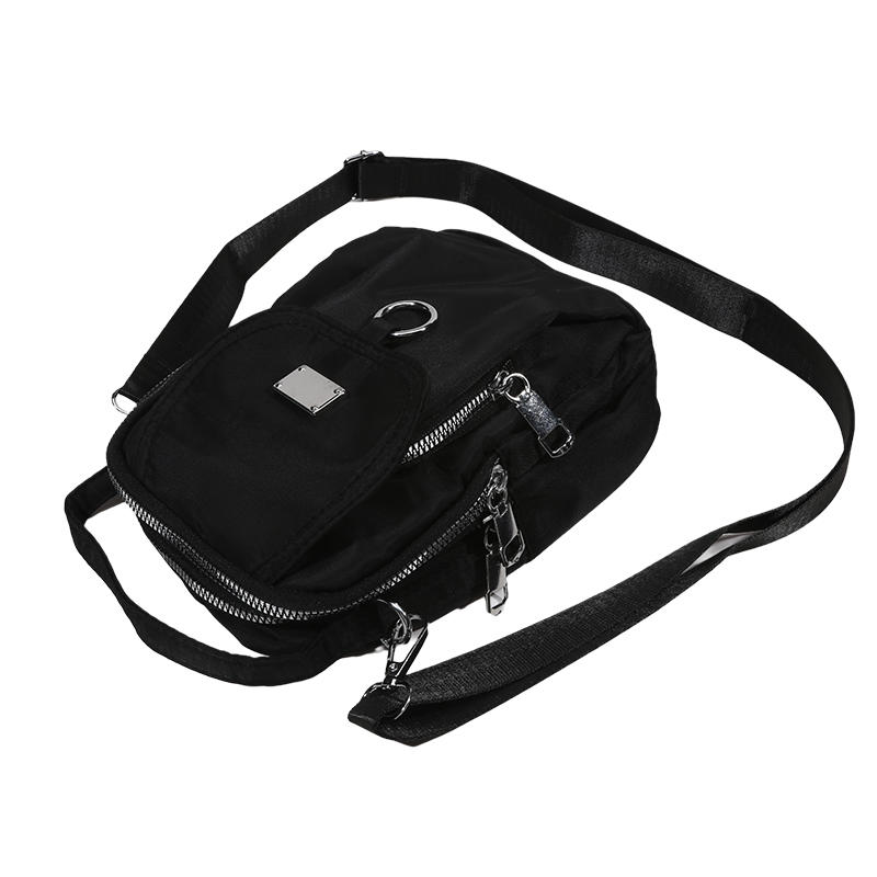 High Quality Oxford Fabric Crossbody Bag Single Shoulder Strap Suitable For Both Men And Women Versatile Zipper Small Bag чорний
High Quality Oxford Fabric Crossbody Bag Single Shoulder Strap Suitable For Both Men And Women Versatile Zipper Small Bag чорний