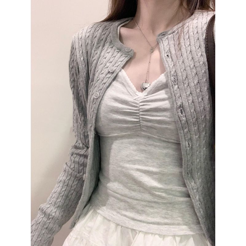 BM Rose Same Style Pu Caiying Gray Twist Knit Button Long Sleeves Sweater BM Spring Cardigan Jacket Female Light gray-In Stock One size
BM Rose Same Style Pu Caiying Gray Twist Knit Button Long Sleeves Sweater BM Spring Cardigan Jacket Female Light gray-In Stock One size