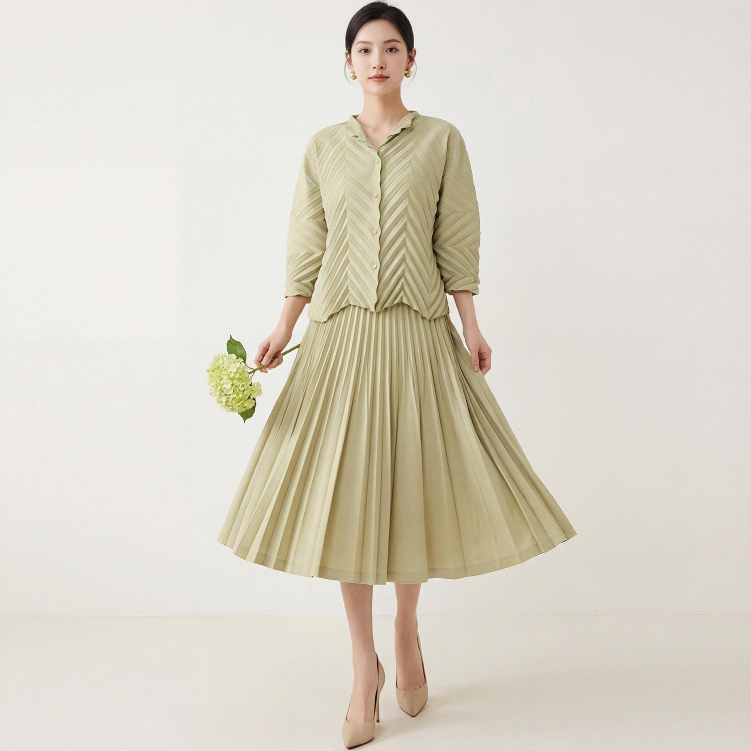 Miyake Women s Pleated Cardigan & Skirt Set - Spring/Autumn 2026 Collection Skirt Only зелений/авокадо
Miyake Women s Pleated Cardigan & Skirt Set - Spring/Autumn 2026 Collection Skirt Only зелений/авокадо