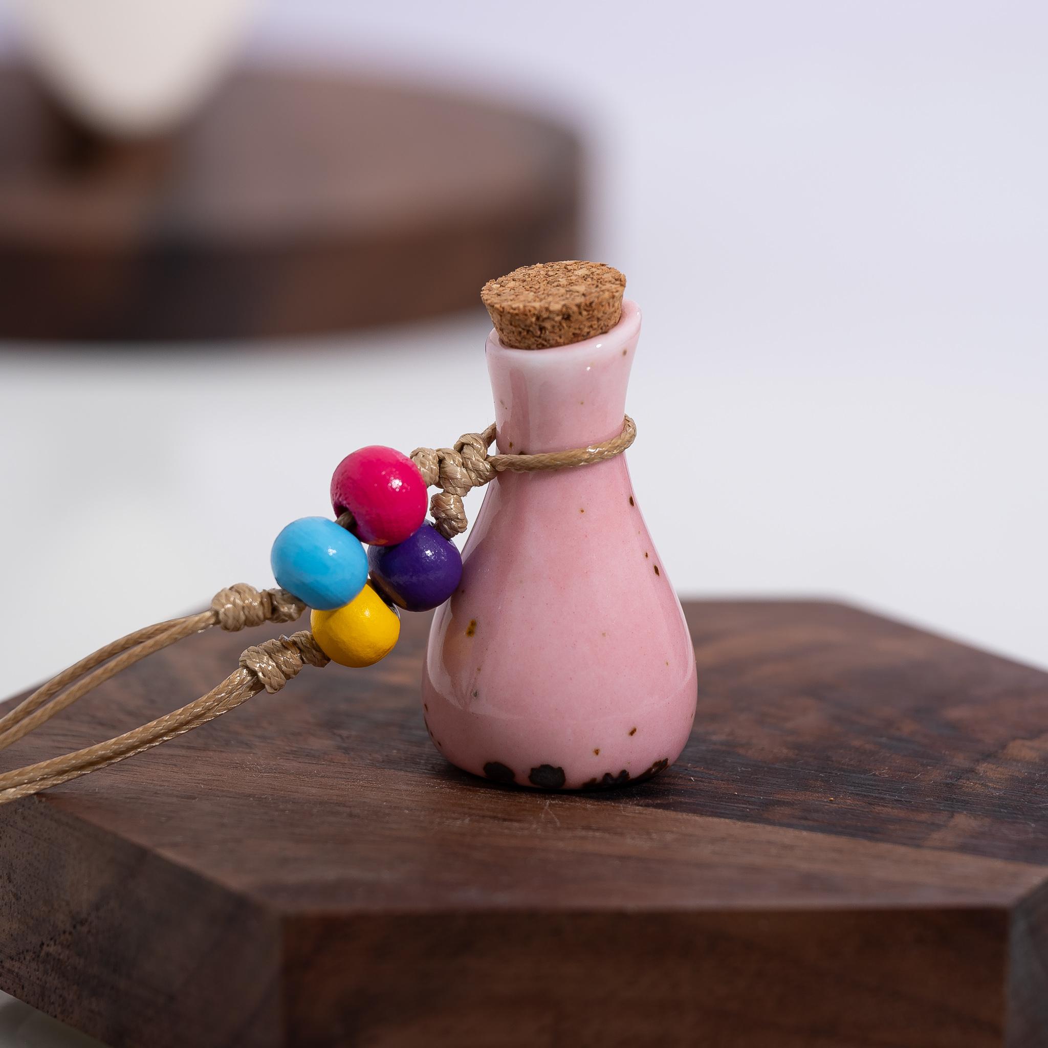 Ceramic bottle Necklaces Pendants Wholesale For Women Ladies Gift Necklace Retro Accessory Jewelry #Z600
Ceramic bottle Necklaces Pendants Wholesale For Women Ladies Gift Necklace Retro Accessory Jewelry #Z600