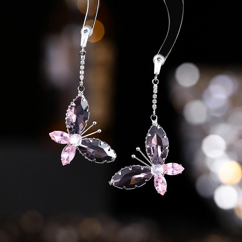 Високоякісні сережки-китички з метеликами та перлами та цирконами зі стерлінгового срібла для жінок
Високоякісні сережки-китички з метеликами та перлами та цирконами зі стерлінгового срібла для жінок