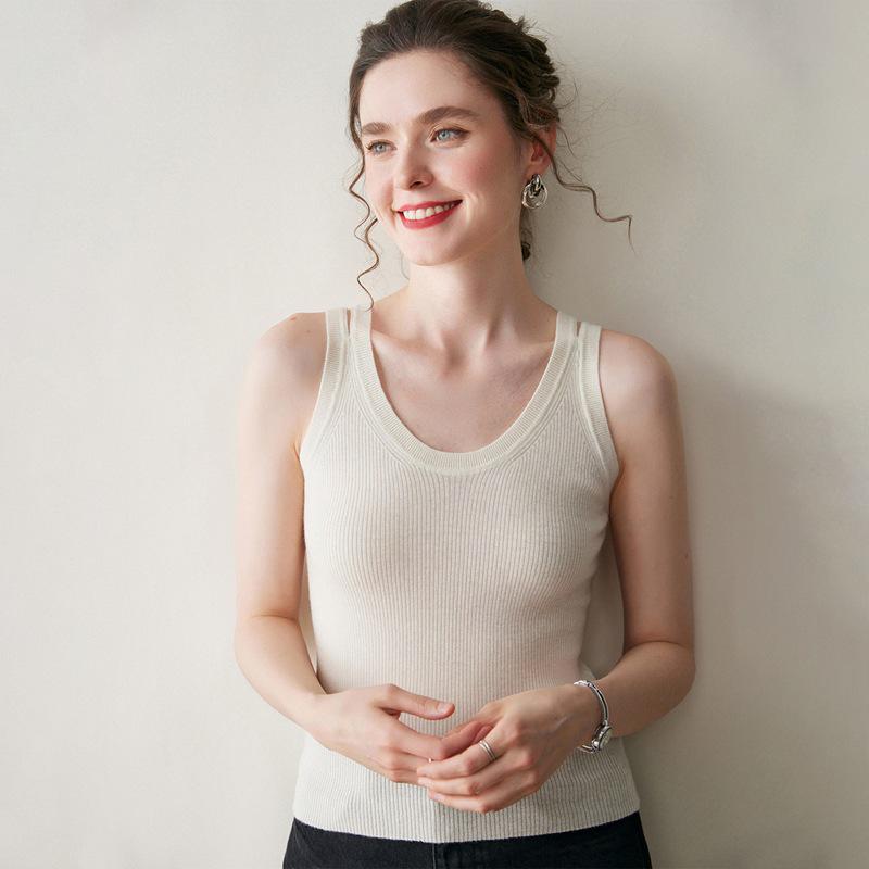 2025 Fall/Winter White Knit Ribbed Camisole Tank Top XL
2025 Fall/Winter White Knit Ribbed Camisole Tank Top XL