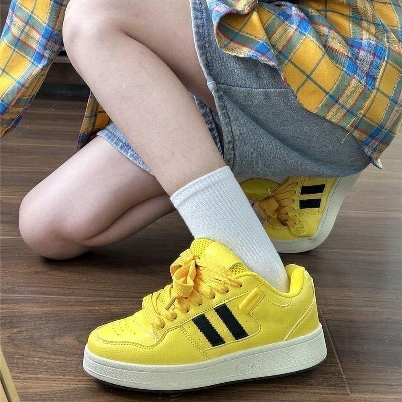 2024 autumn and winter new little white shoes platform-soled versatile couple bread shoes Korean version of students low-top sports and leis 35 жовтий
2024 autumn and winter new little white shoes platform-soled versatile couple bread shoes Korean version of students low-top sports and leis 35 жовтий