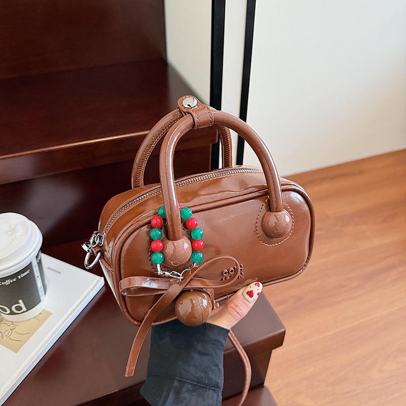 2025 Summer Stylish Women s Solid Color Crossbody Pillow Bag коричневый
2025 Summer Stylish Women s Solid Color Crossbody Pillow Bag коричневый