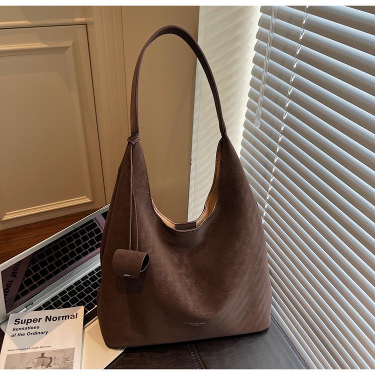 Retro Lazy Wind Big Bag Women s 2025 New Fashion Large Capacity Commuter Tote Bag Casual Shoulder Mother and Child Bag темно-коричневого кольору
Retro Lazy Wind Big Bag Women s 2025 New Fashion Large Capacity Commuter Tote Bag Casual Shoulder Mother and Child Bag темно-коричневого кольору