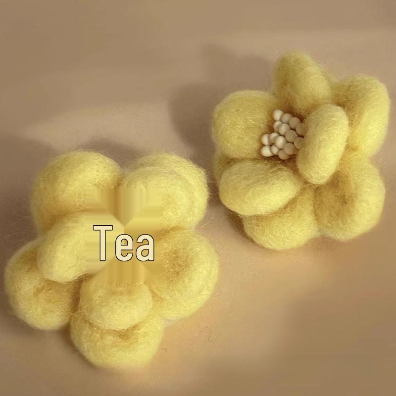 Silver Needle Cotton Resin Flower Earrings - Fresh, Stylish, and Versatile Studs for Women
Silver Needle Cotton Resin Flower Earrings - Fresh, Stylish, and Versatile Studs for Women