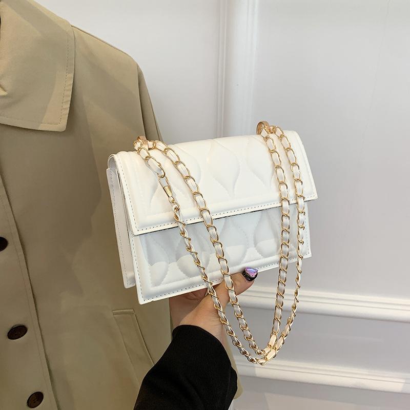2024 новая маленькая квадратная сумка женская в иностранном стиле повседневная сумка через плечо модная и простая клетчатая цепочка подмышечная сумка белый
2024 новая маленькая квадратная сумка женская в иностранном стиле повседневная сумка через плечо модная и простая клетчатая цепочка подмышечная сумка белый