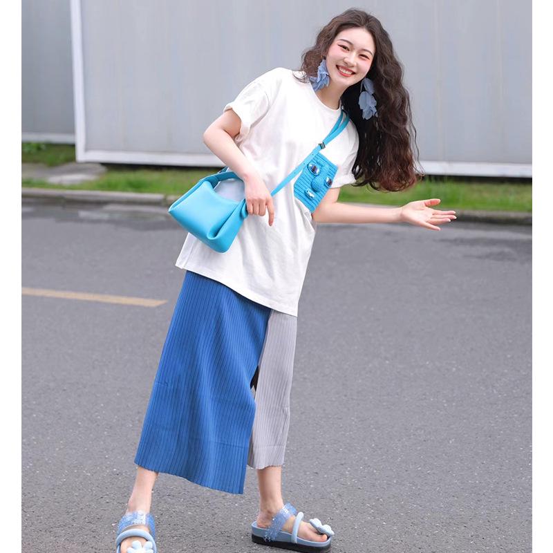 Contrast Color A-Line Skirt with Irregular Slit - Special Offer Ending Soon Medium
Contrast Color A-Line Skirt with Irregular Slit - Special Offer Ending Soon Medium