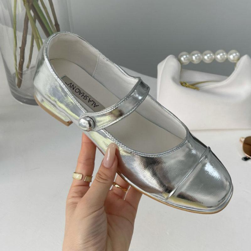 Модные маленькие ароматные туфли в стиле ретро Мэри Джейн 2024 года, новые летние балетки, туфли-лодочки Fairy Wind, маленькие кожаные белые женские туфли 39
Модные маленькие ароматные туфли в стиле ретро Мэри Джейн 2024 года, новые летние балетки, туфли-лодочки Fairy Wind, маленькие кожаные белые женские туфли 39