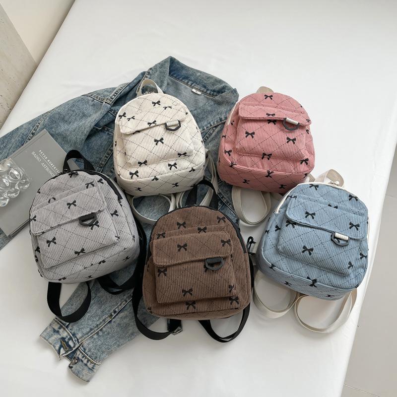 Versatile ins style new large-capacity girl breast bag design sense niche bag bow sports wind messenger bag bag
Versatile ins style new large-capacity girl breast bag design sense niche bag bow sports wind messenger bag bag