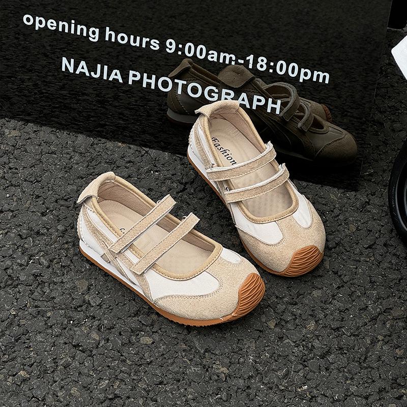 Classmate summer shallow mouth shoes 2025 new children s sports shoes girls moral training shoes breathable little girl princess shoes 26-30 yards 5 pairs in one hand бежевый
Classmate summer shallow mouth shoes 2025 new children s sports shoes girls moral training shoes breathable little girl princess shoes 26-30 yards 5 pairs in one hand бежевый