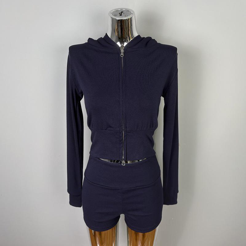 Korean Dongdaemun Sexy Figure-Flattering Hooded Jacket & Hip-Hugging Shorts Set for Women One Size темно-синього кольору
Korean Dongdaemun Sexy Figure-Flattering Hooded Jacket & Hip-Hugging Shorts Set for Women One Size темно-синього кольору
