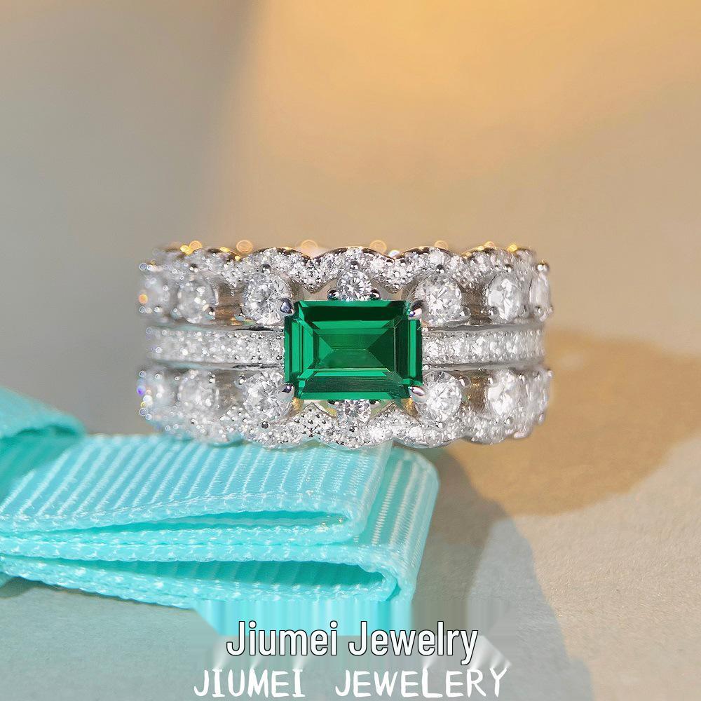 Emerald Cut S925 Sterling Silver Diamond Ring for Women - Full High Carbon Diamond European and American Style Size 5
Emerald Cut S925 Sterling Silver Diamond Ring for Women - Full High Carbon Diamond European and American Style Size 5