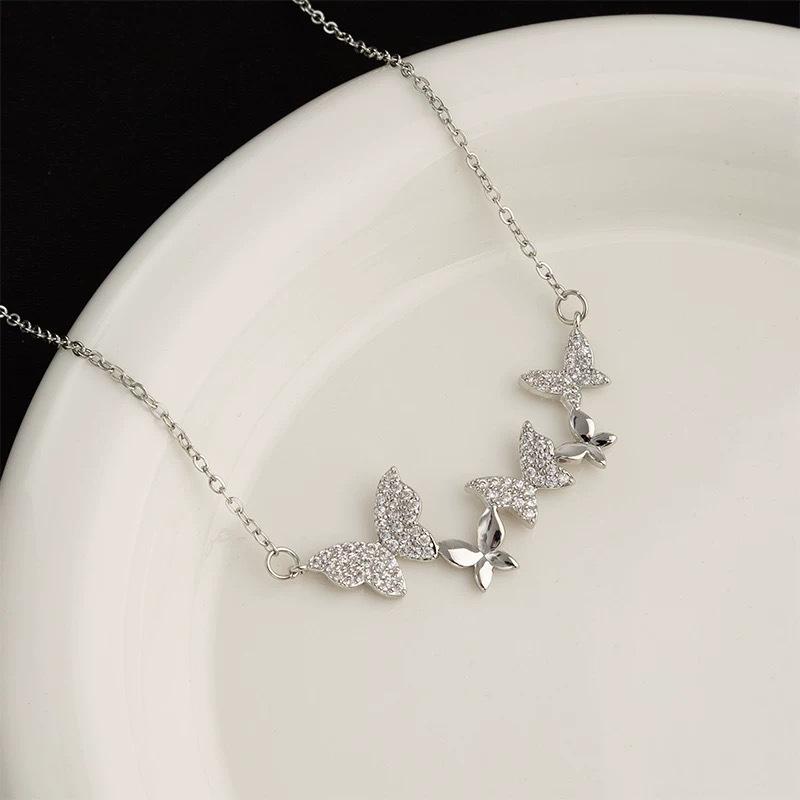 Irregular Design Sparkling Diamond Butterfly Necklace - Women s High-End Light Luxury Clavicle Chain
Irregular Design Sparkling Diamond Butterfly Necklace - Women s High-End Light Luxury Clavicle Chain