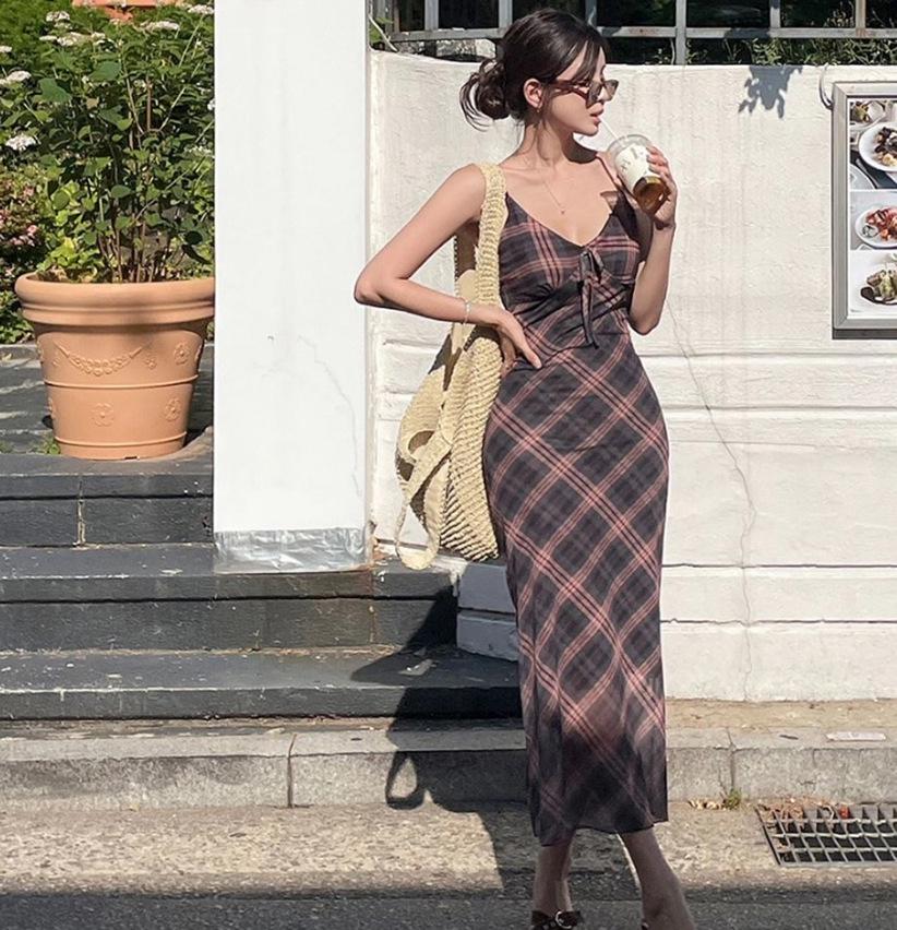 Elegant Retro French Plaid V-Neck Bodycon Camisole Dress for Women - Autumn Waist-Cinching Long Style XL коричневый
Elegant Retro French Plaid V-Neck Bodycon Camisole Dress for Women - Autumn Waist-Cinching Long Style XL коричневый