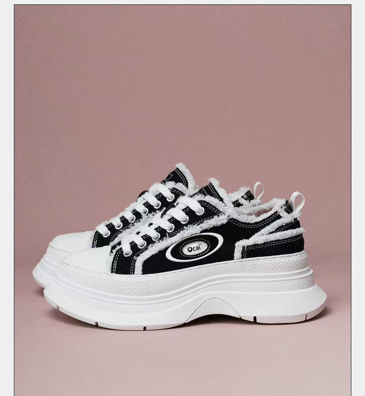 Серые парусиновые туфли на толстой подошве, увеличивающие рост, ретро, высококлассные, с необработанным краем, повседневные туфли для женщин 40
Серые парусиновые туфли на толстой подошве, увеличивающие рост, ретро, высококлассные, с необработанным краем, повседневные туфли для женщин 40