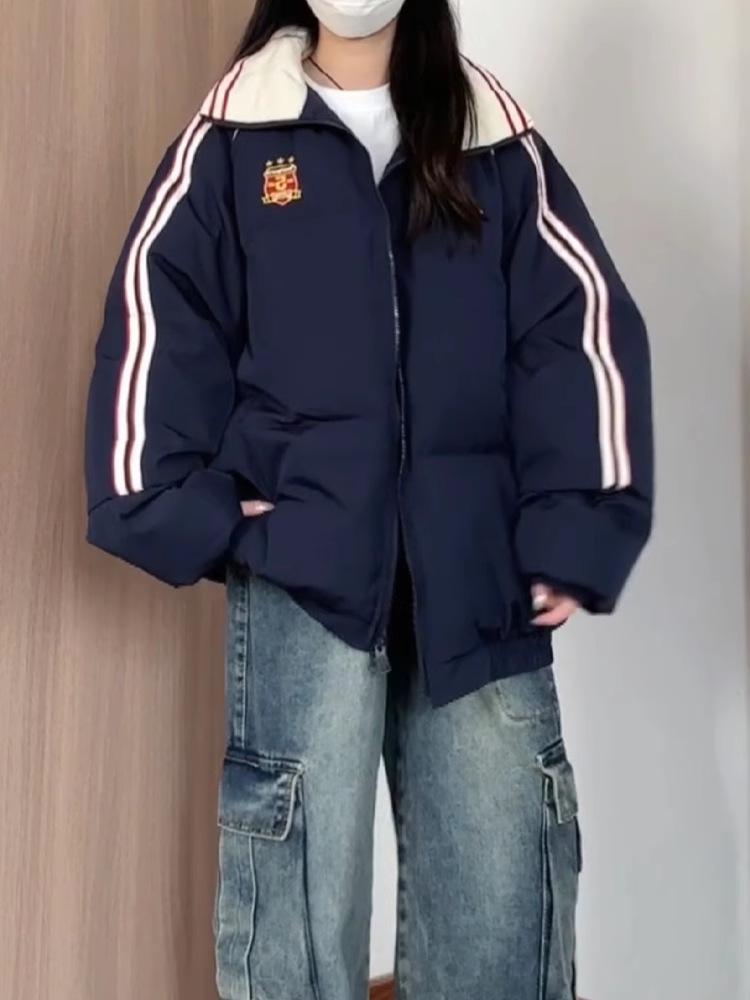 Women s 2024 Winter Retro Striped Color Block Cotton Jacket - Thickened Long Sleeve with Turn-Down Collar M
Women s 2024 Winter Retro Striped Color Block Cotton Jacket - Thickened Long Sleeve with Turn-Down Collar M