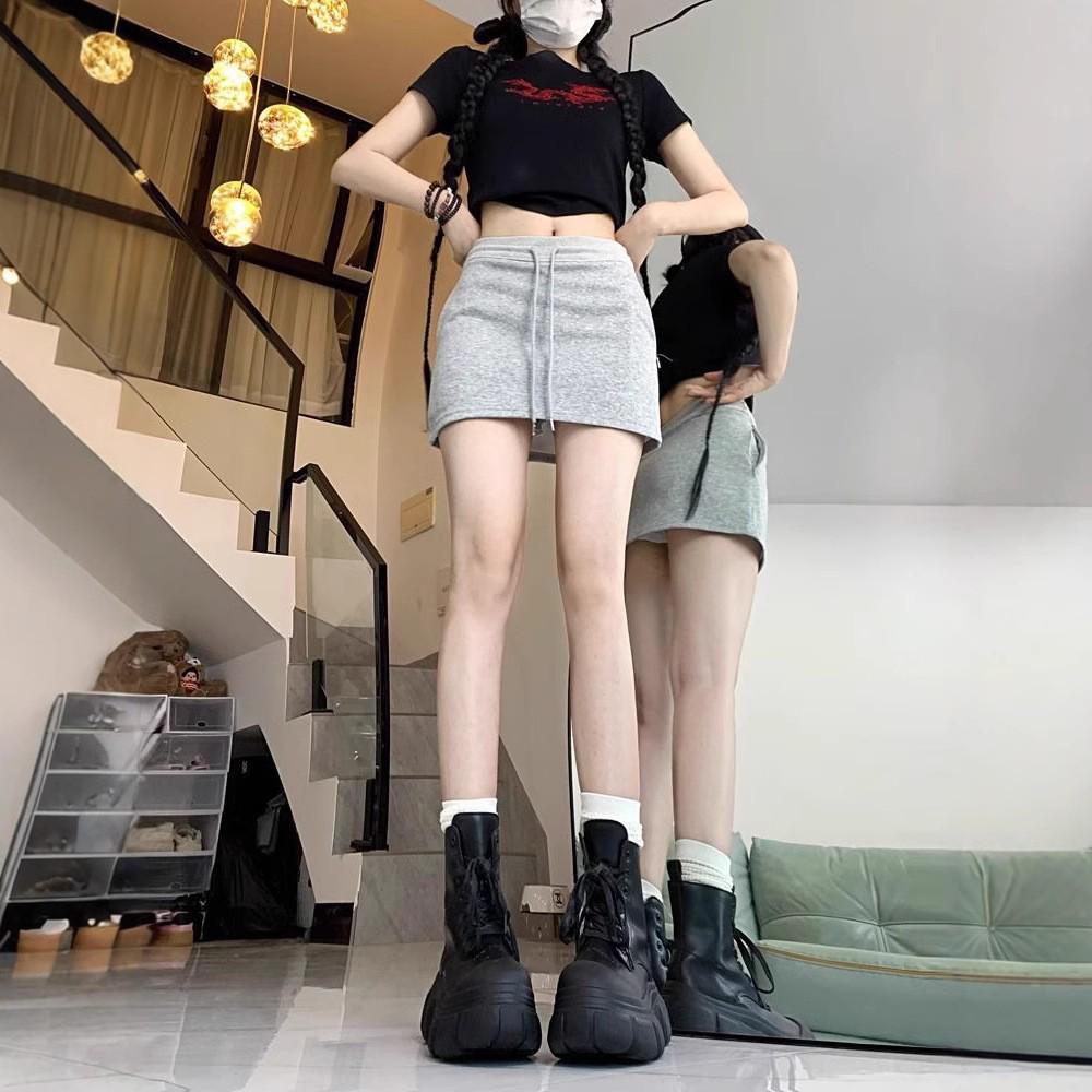 Black and Gray Sporty High-Waist A-Line Skirt Dress for Women - Casual Short Hip-Wrapping Spring/Summer Attire Large чорний
Black and Gray Sporty High-Waist A-Line Skirt Dress for Women - Casual Short Hip-Wrapping Spring/Summer Attire Large чорний