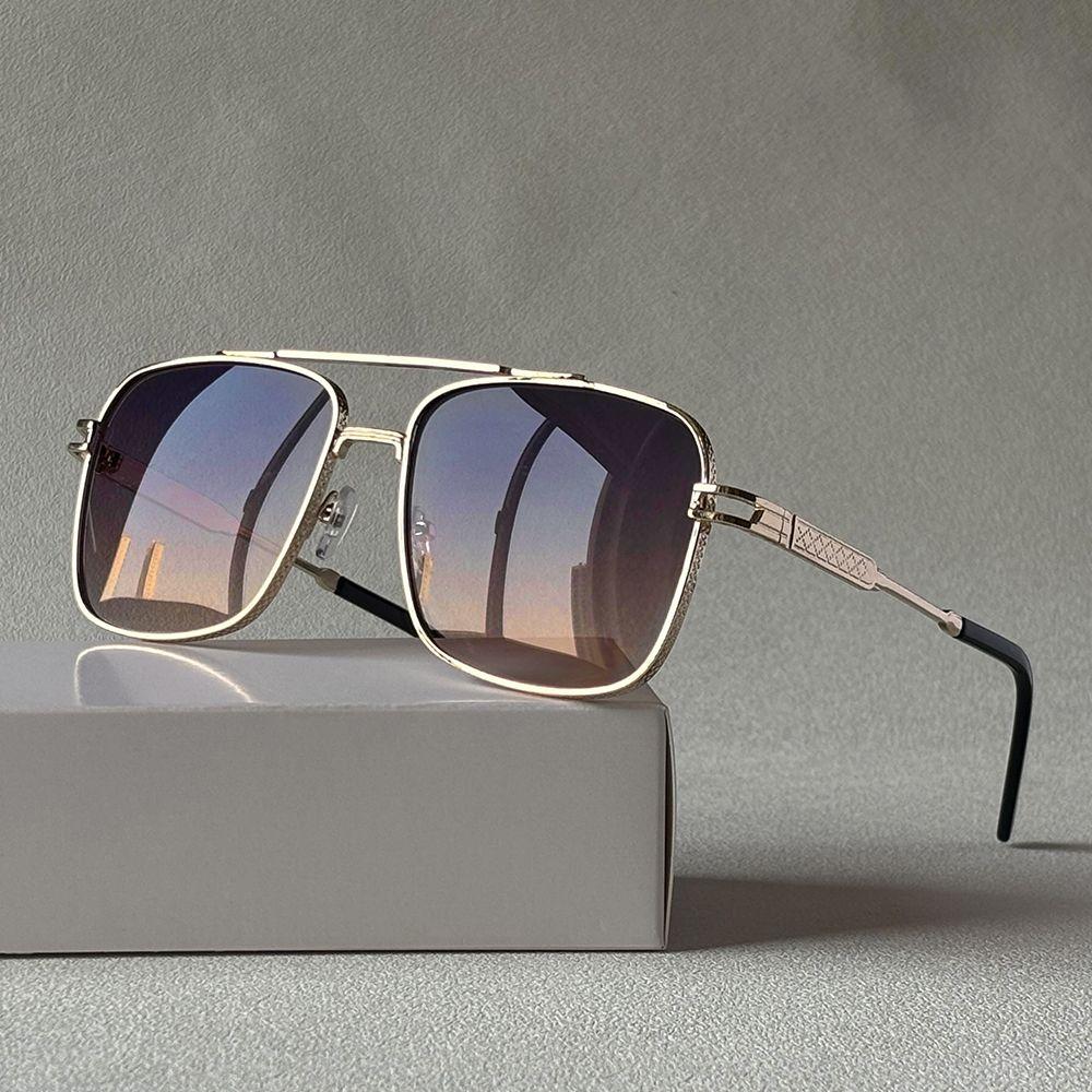 1PC Large-Frame Double-Bridge Square Stylish Sunglasses With Unique Temple Design And Hollow-Out Design, Suitable For Both
1PC Large-Frame Double-Bridge Square Stylish Sunglasses With Unique Temple Design And Hollow-Out Design, Suitable For Both