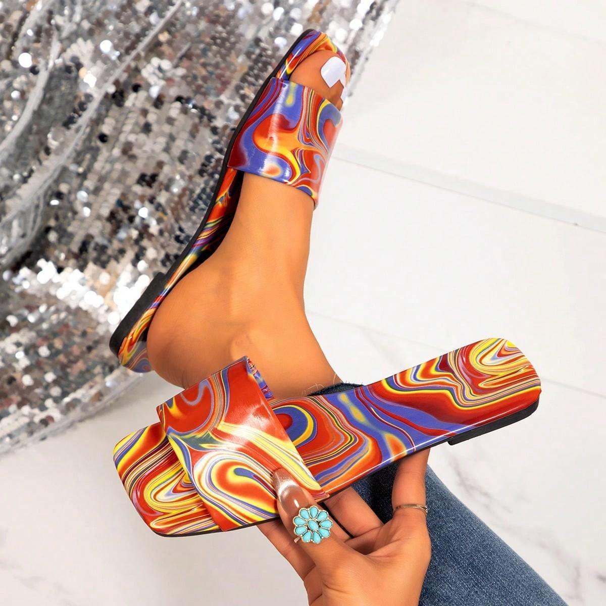 2025 літні нові жіночі круті тапочки великого розміру з плоским дном кольору веселки і квадратною головою 43
2025 літні нові жіночі круті тапочки великого розміру з плоским дном кольору веселки і квадратною головою 43