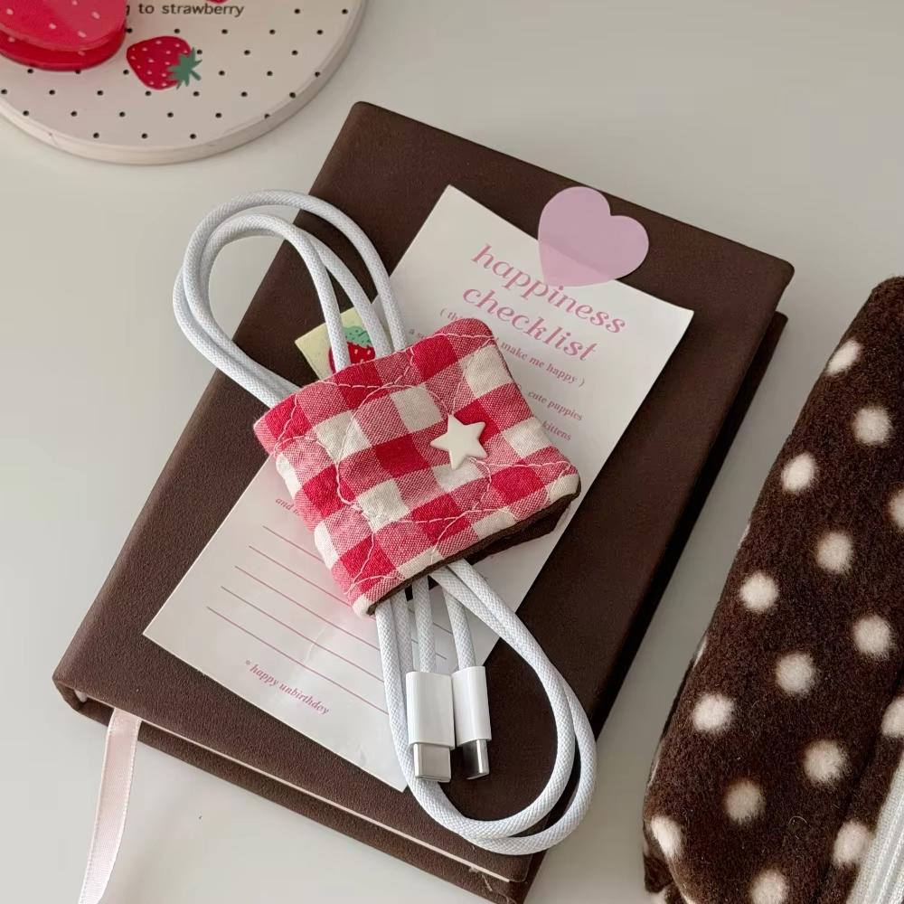 Korean Plaid Cotton Pentagram Earphones Storage Bags Data Cables Wires Organizers Aesthetic Handmade Storage Supplies for Girls червоний колір чорний
Korean Plaid Cotton Pentagram Earphones Storage Bags Data Cables Wires Organizers Aesthetic Handmade Storage Supplies for Girls червоний колір чорний