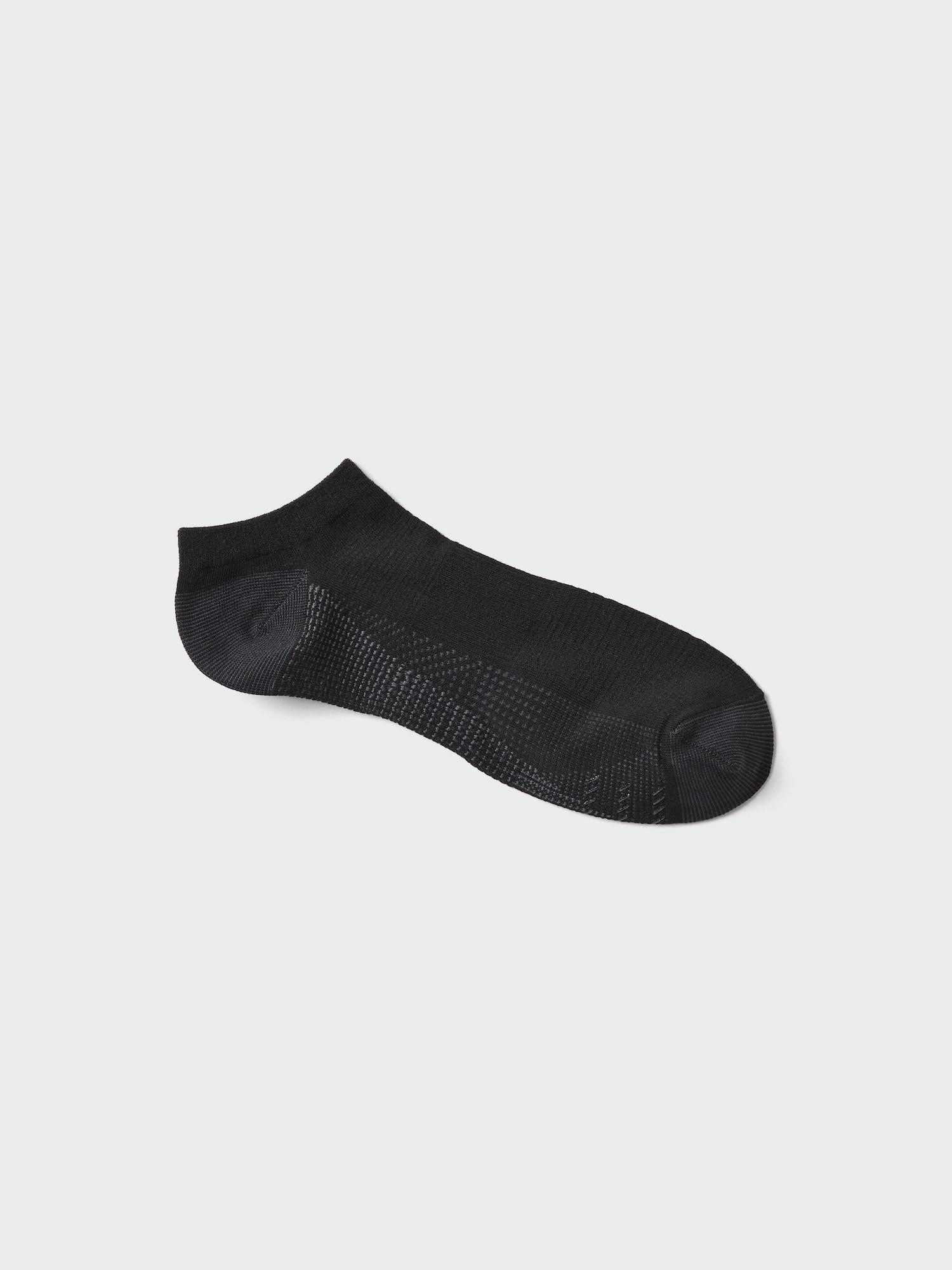 Uniqlo Спортивные короткие носки 09 BLACK/MEN 2729
Uniqlo Спортивные короткие носки 09 BLACK/MEN 2729