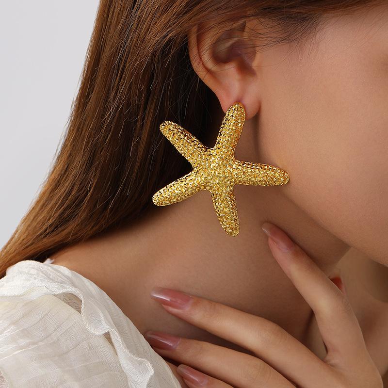 Summer new starfish earrings alloy earrings trendy girl metal feeling cool ocean style jewelry золотой
Summer new starfish earrings alloy earrings trendy girl metal feeling cool ocean style jewelry золотой